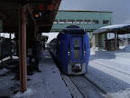 往登別的JR列車到達了