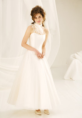 LYN ASHWORTH  ; IVORY ISABELLA WEDDING DRESS