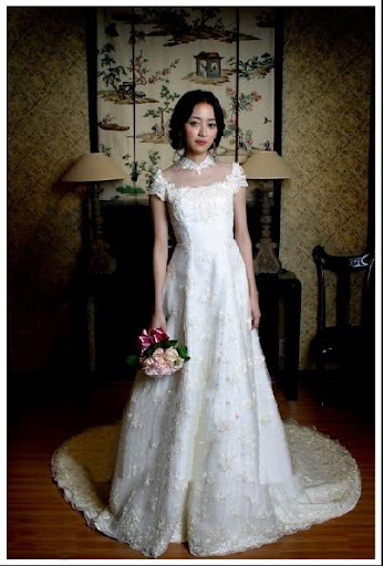 RWD-011 ; Classic Wedding Dresses