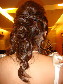textured-prom-hairstyle-2011