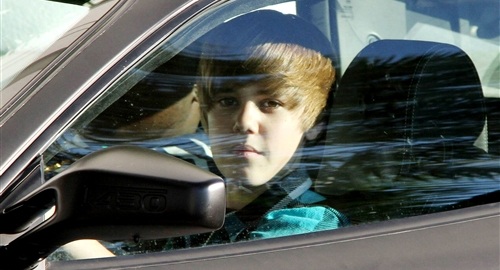 New Justin Bieber Haircut 2011