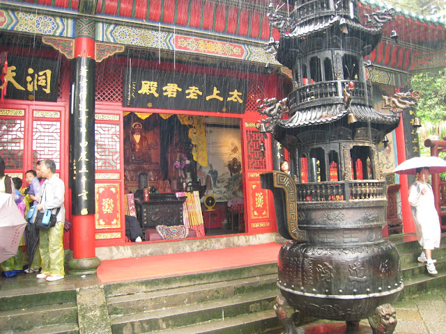 http://lh4.google.com/anikox/RtQTVmLJlWI/AAAAAAAAAtg/BXobePU-oq0/IMG_0846.JPG?imgmax=640