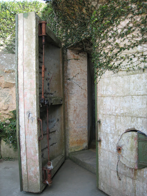 http://lh4.google.com/anikox/RxHGy8nrtOI/AAAAAAAABIM/E_Jk8gePqfw/IMG_1400.JPG?imgmax=640