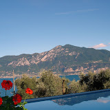 piscina-vista-lago