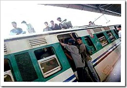 naik-atap-2000