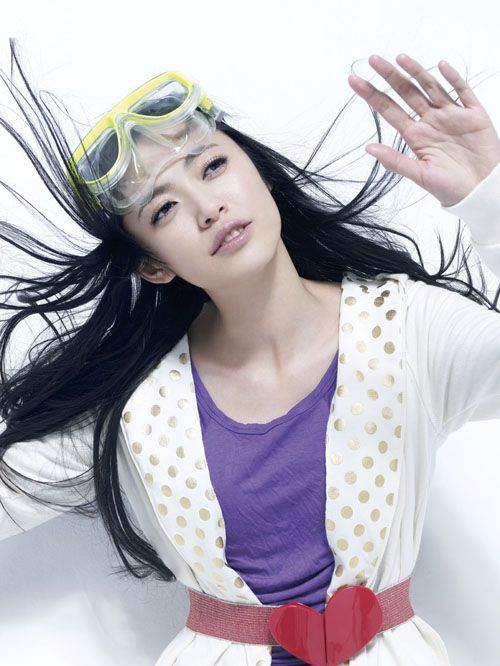 Chinese Actress Yao Chen' Photos :: GIRLS.