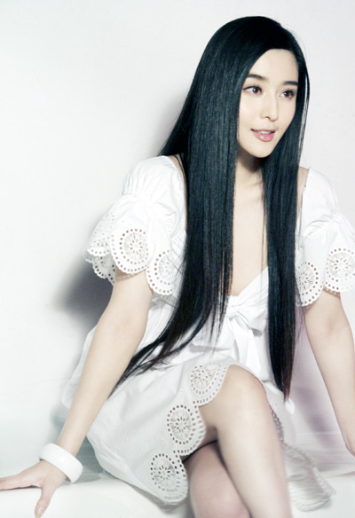 Asian long balck hairstyle 