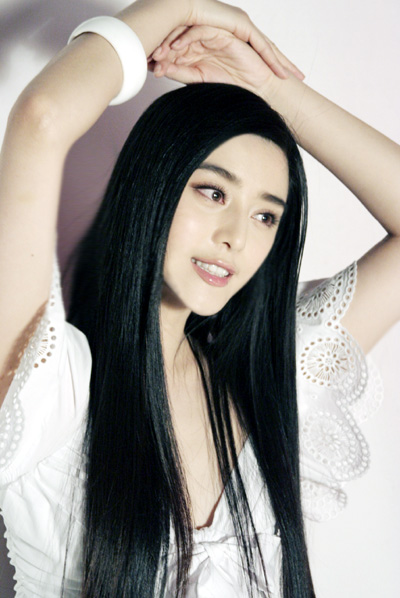 Asian long balck hairstyle 