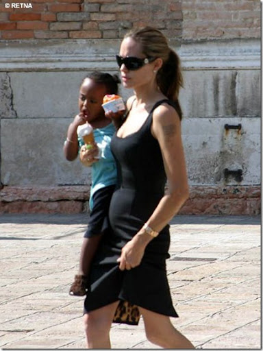 Angelina Jolie pregnant