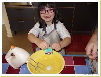 infine aggiungiamo la vanillina ed il lievito