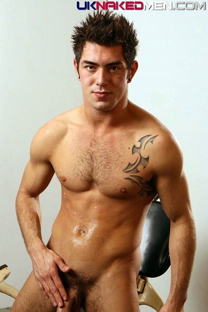 Click Here for More About Carl Get Wet @ UK Naked Man.!