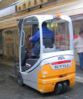Fork lift for bai-tsai transport