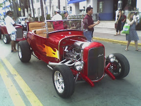 autos viejos, antiguos, coleccion, roll royce, mustang, ford, ferrari, mazda, murcielago
