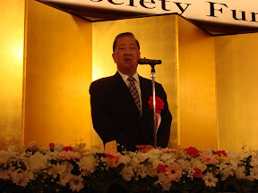 Congratulations from under-secretary of the Ministry of Tourism, Thailand, at the Tipitaka celebration ceremony. 