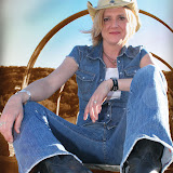 Sean Wiggins Kitchen Sink CD Photo Shoot - Rock, Country Blues Singer Songwriter