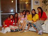 These girls from Immanuel College came to visit us and meet an oleh family. They LOVED Eliana (but really, who doesn't?).