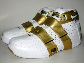 timeline 070202 shoe 20 5 5 gold 3 2006 07 Timeline