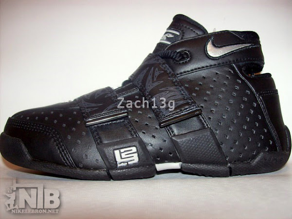 Nike Zoom 2055 BlackAnthracite Laser Kids Sample