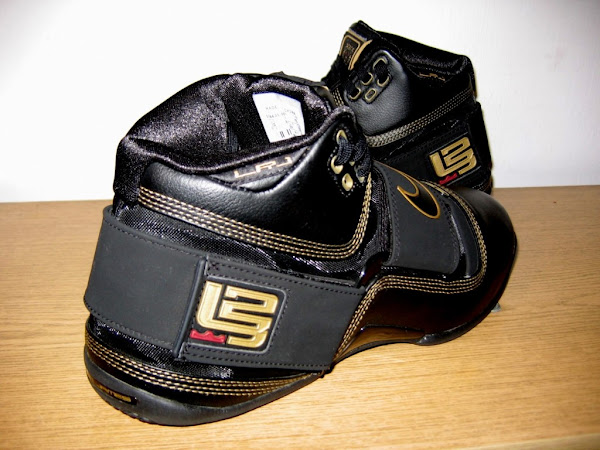 Another look at the Black and Gold LeBron Soldier
