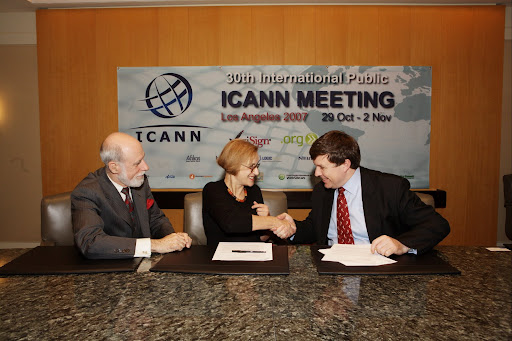  RNIDS usvojio pravila za .rs, potpisao sporazum sa ICANN