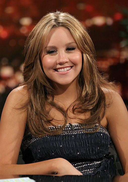 Top sexy celebrity and model of Amanda Bynes
