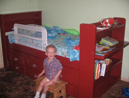 ethans new bed 023