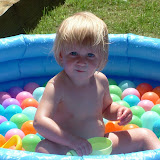 Isobel in the paddling pool