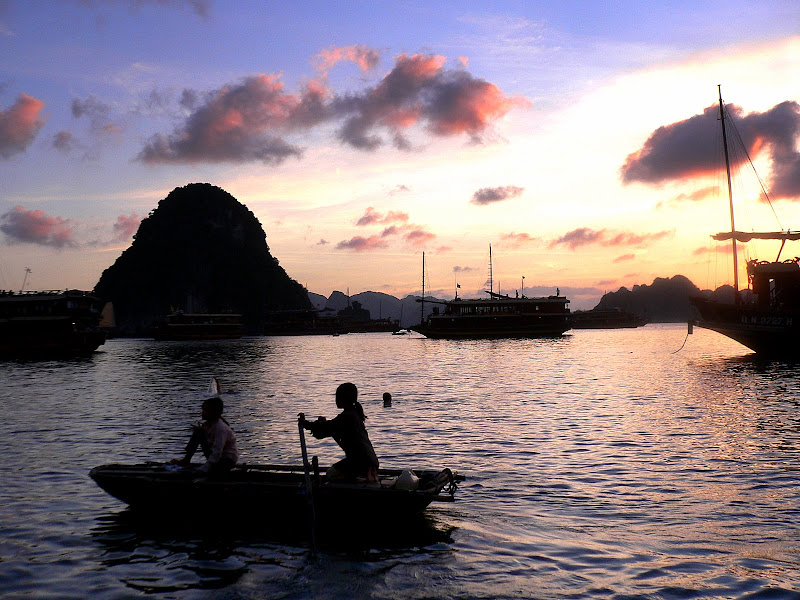 Hawkers on water, Halong Bay