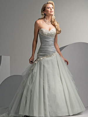 Allure Bridal Gown Strapless White Dress