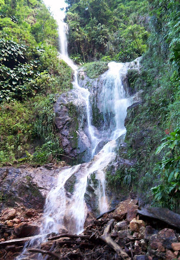 tuftonhallwaterfall2