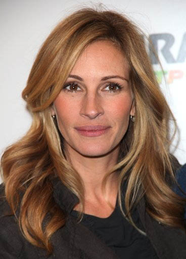 julia roberts hair under arms. Adorable hair cut of Julia