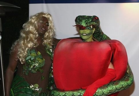 Scarry Snake of Heidi Klum and Seal Costume at Halloween Party