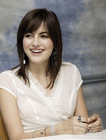 Camilla Belle 