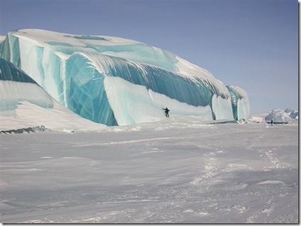 antartica ice waves