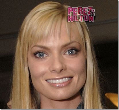 Jaime Pressly has a frozen face