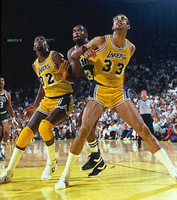 [NBA]傳奇三巨頭：Jabbar、Bill Russell和Dr. J近照 - 阿祥的網路筆記本