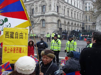 demonstration for Tibetans April 2008