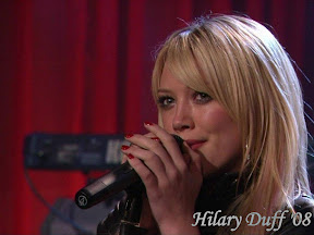 Hilary Duff Sing a song wallpaper